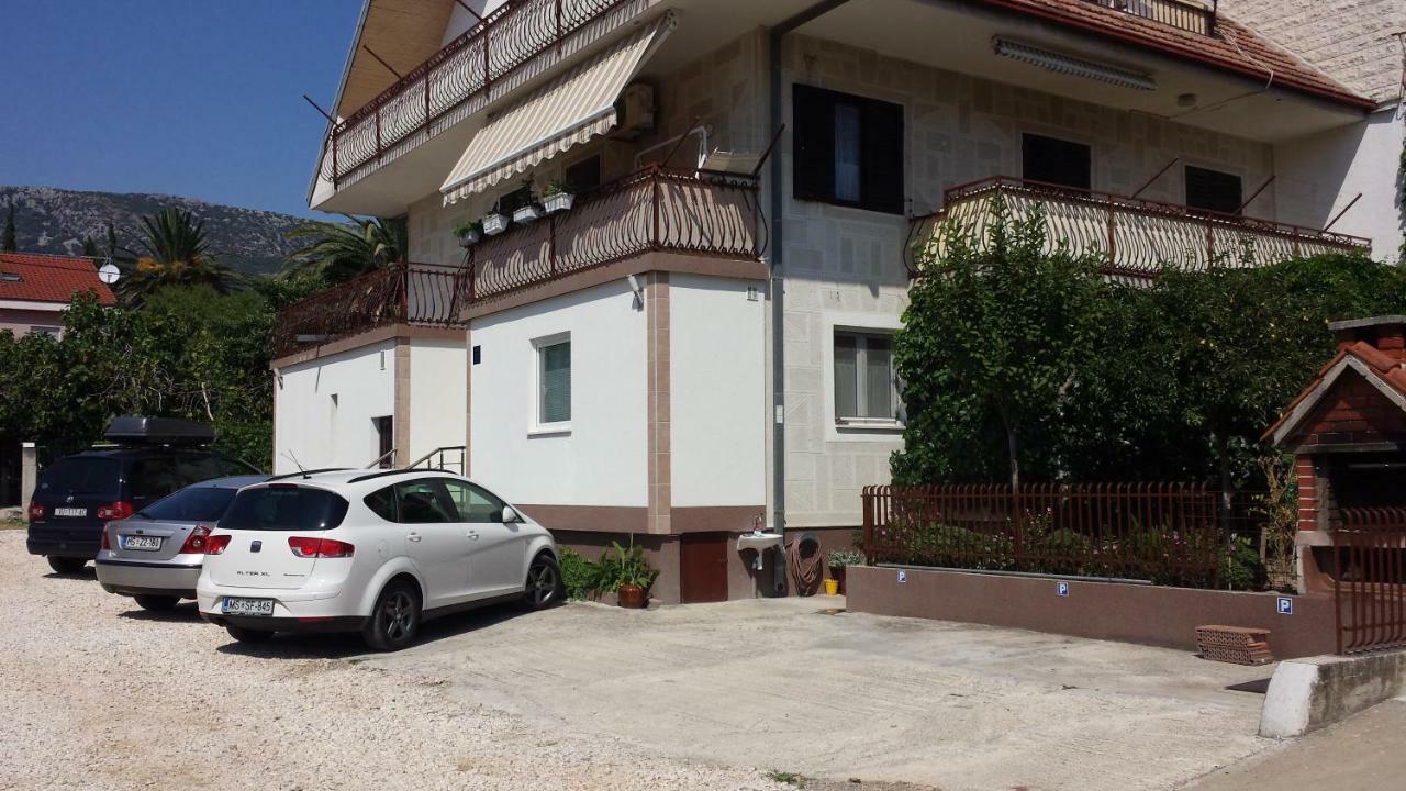 Apartments Ivan Kaštela Quarto foto